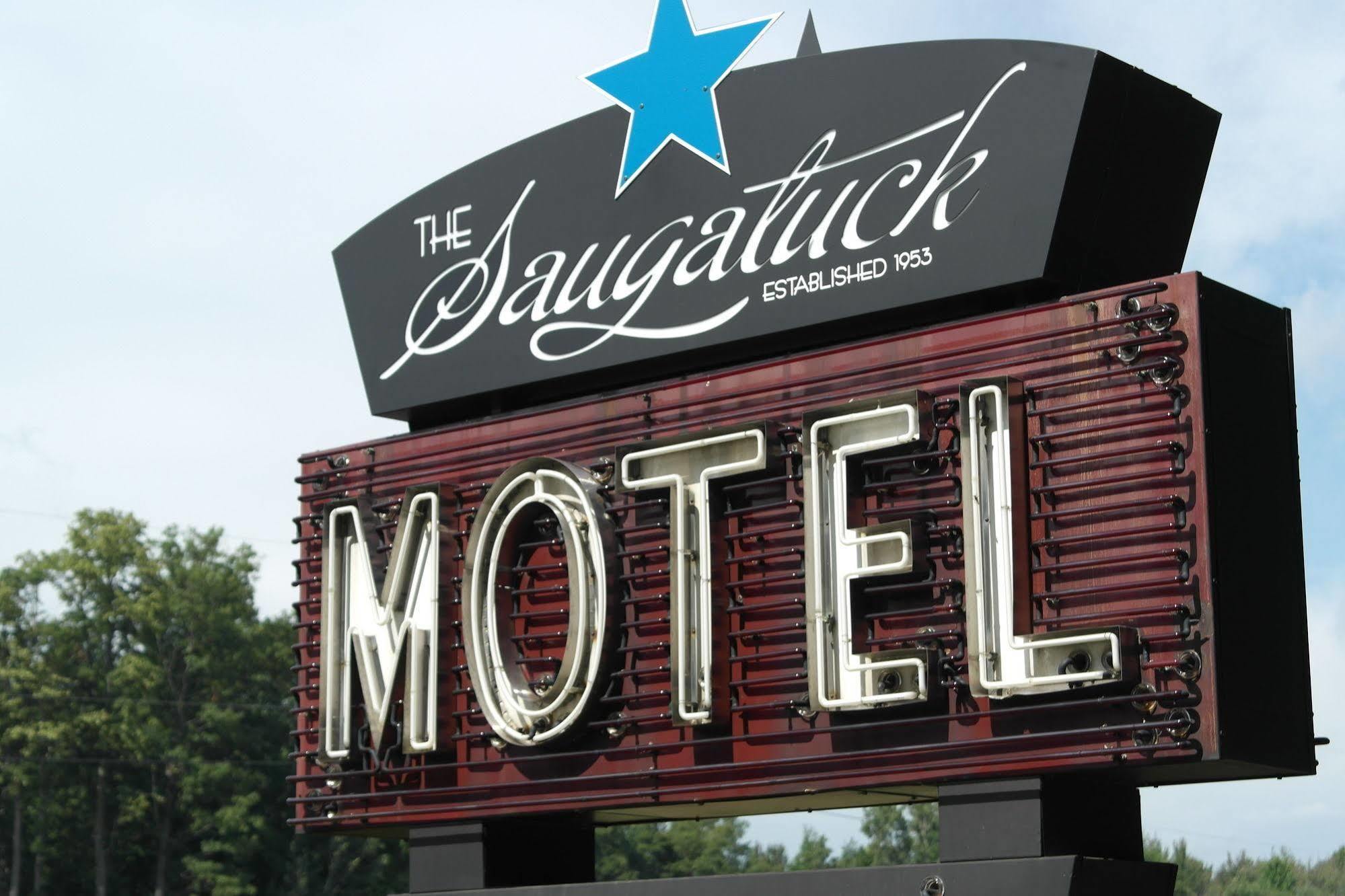 The Saugatuck Retro Resort Bagian luar foto